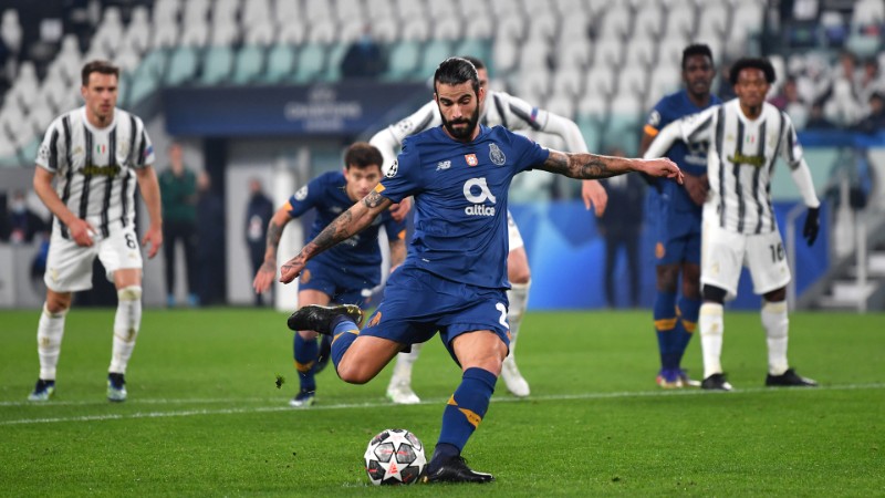 Porto không quá vất vả để giành chiến thắng trước AVS