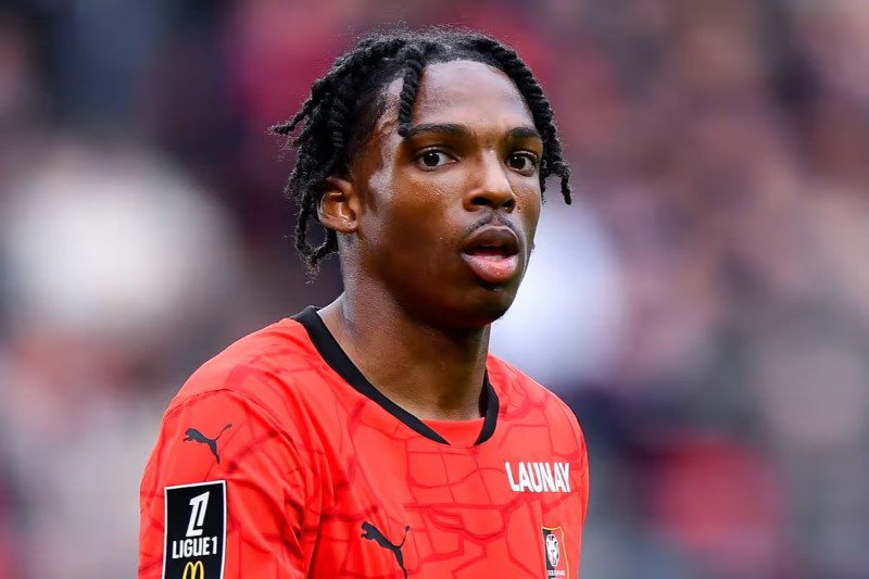 Chelsea chi 52 triệu bảng mua Jeremy Jacquet 3 Jacquet sẽ giúp nâng cấp hàng thủ Chelsea