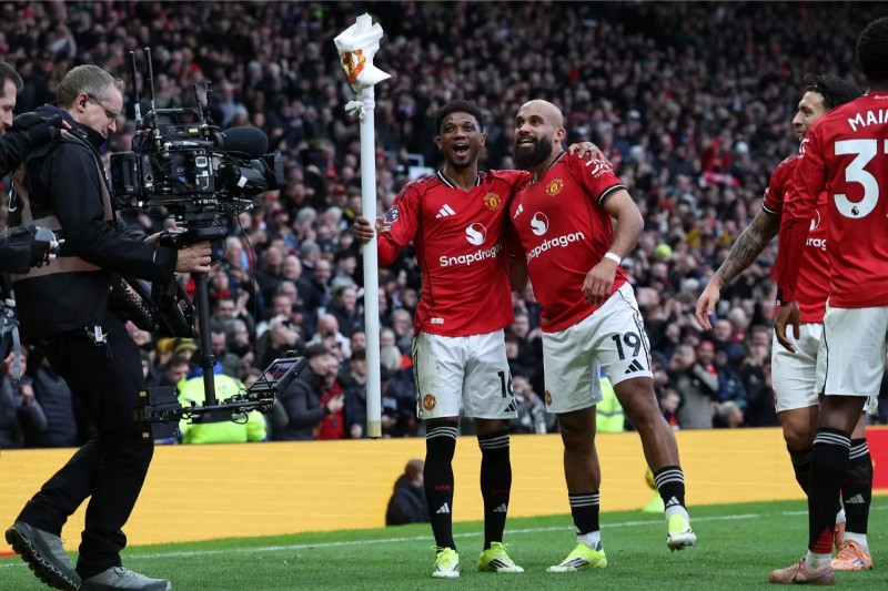 MU hạ gục Man City với tỉ số 2-0