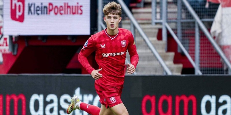 Nijstad là ngôi sao được cả châu Âu săn đón