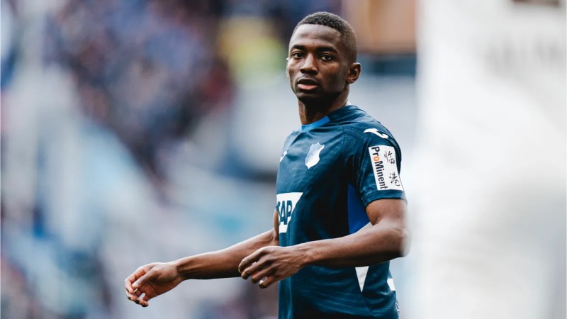 Arsenal tích cực theo đuổi Bazoumana Toure 3 Bayern Munich cũng muốn có sự phụ vụ của Bazoumana