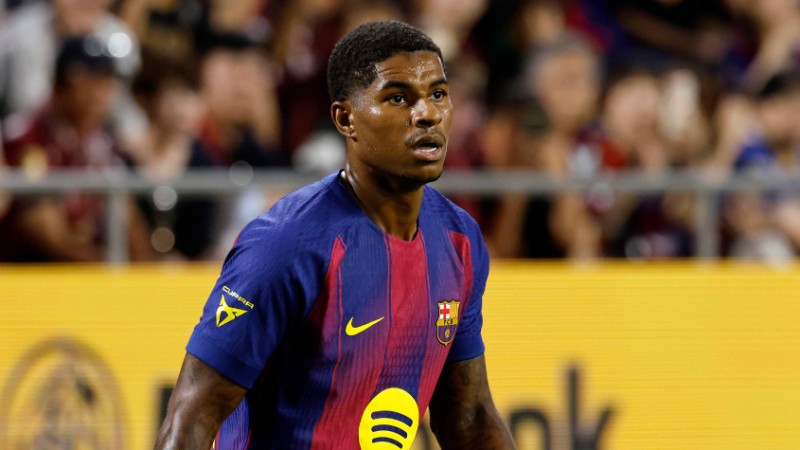 Barca thanh lý Torres để có tiền ký hợp đồng với Rashford