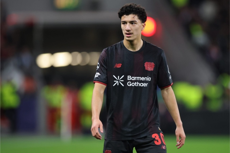 Man City mua Maza để thay thế Bernardo Silva