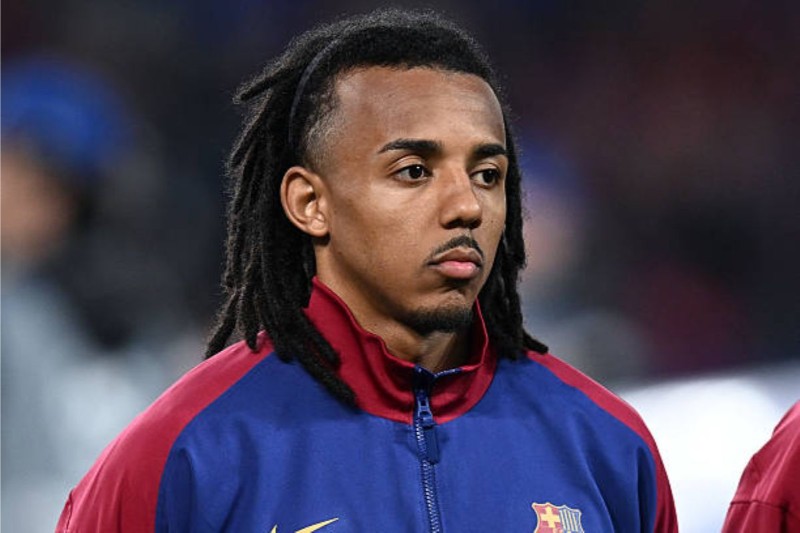 Barcelona cân nhắc bán Jules Kounde 2 Kounde đang thi đấu không tốt tại La Liga