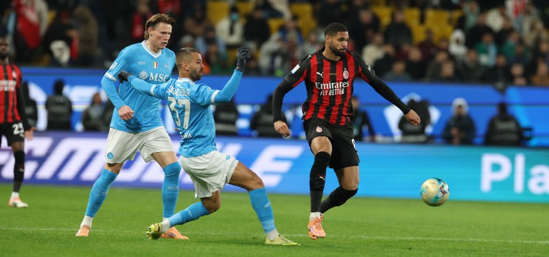 Napoli ngang sức ngang tài với AC Milan